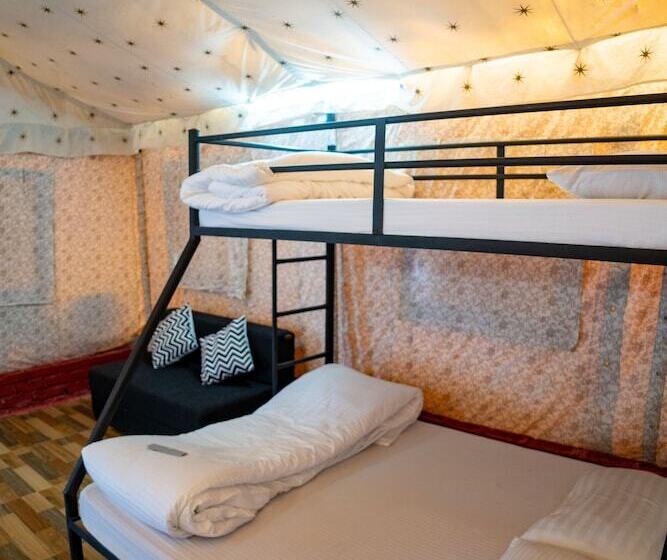 בית מלון כפרי The Cocoon Camps & Nature Resorts