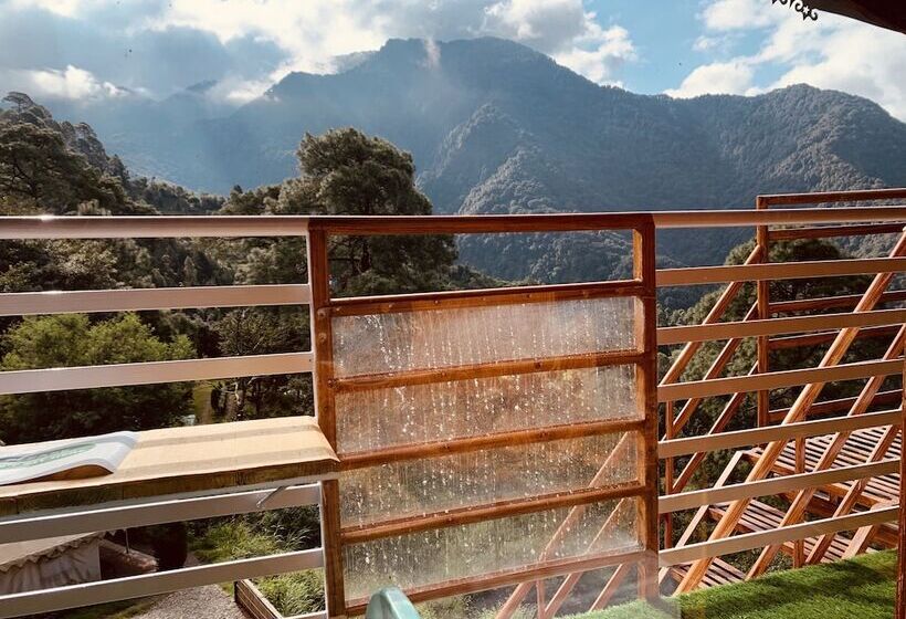 בית מלון כפרי The Cocoon Camps & Nature Resorts