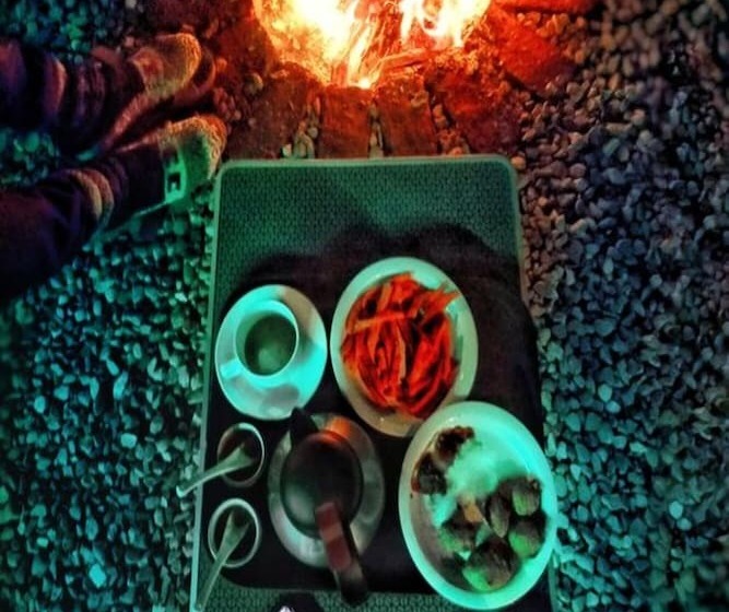 בית מלון כפרי The Cocoon Camps & Nature Resorts