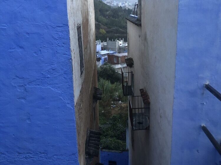 Pension (Hôtel basse catégorie) Honeysunckle