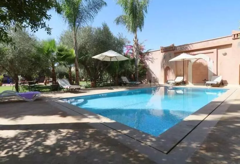 Majatalo Le Bleu House