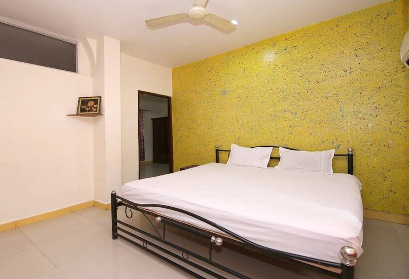 Spot On 44921 Hotel Satkar