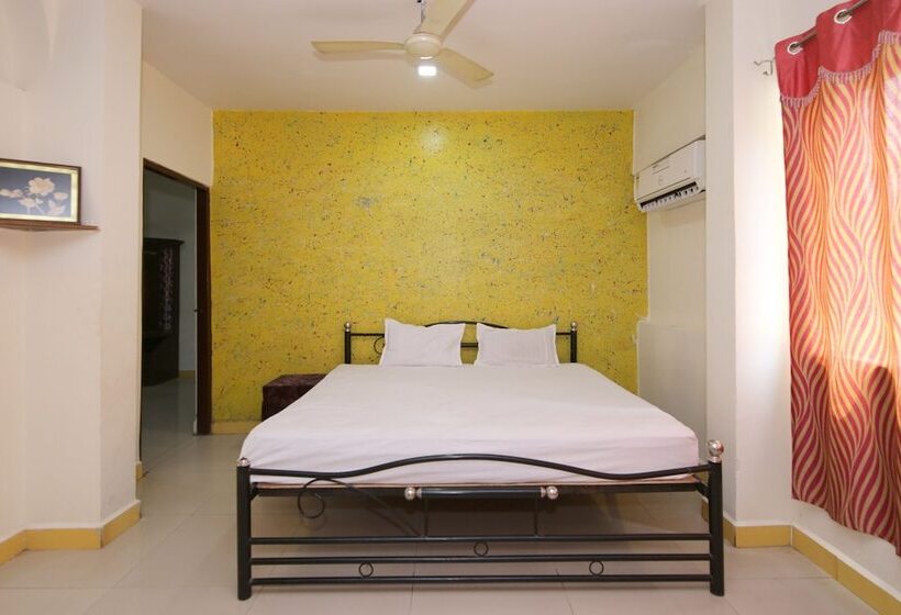 Spot On 44921 Hotel Satkar