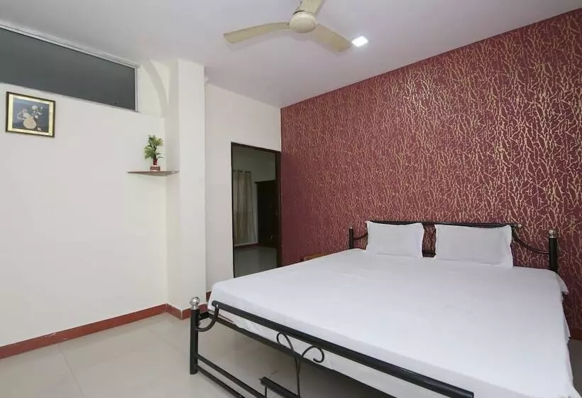 Spot On 44921 Hotel Satkar