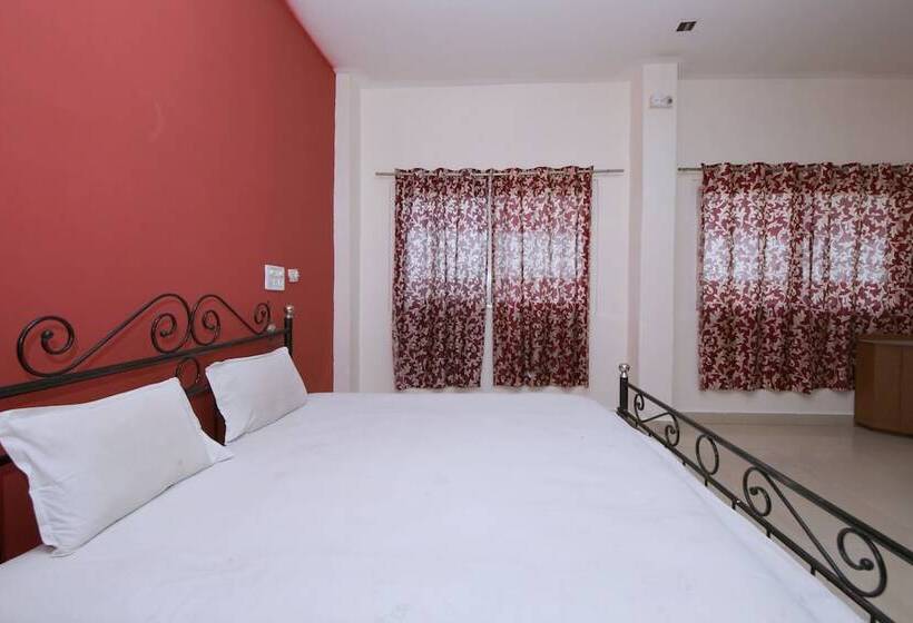 Spot On 44921 Hotel Satkar