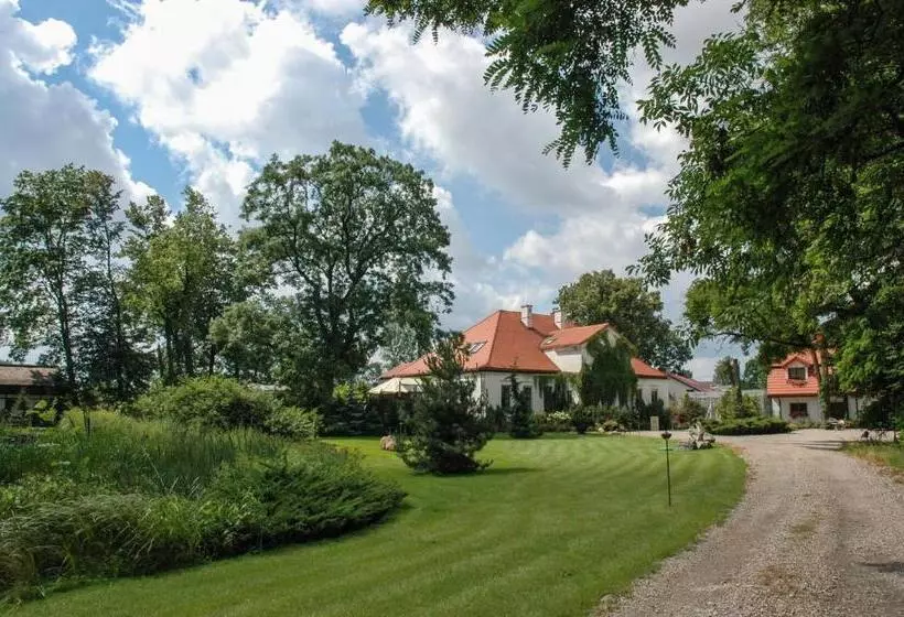 Dwór Giemzów Hotel   Autostrada A1