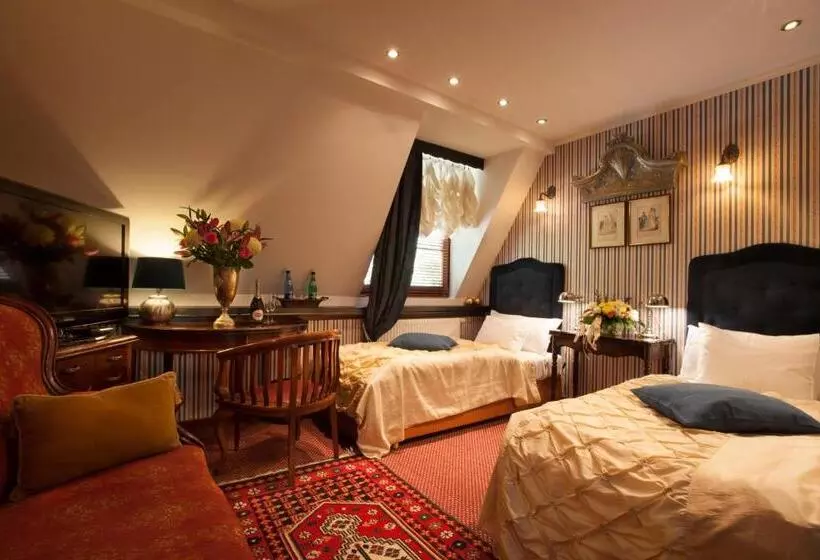 Dwór Giemzów Hotel   Autostrada A1