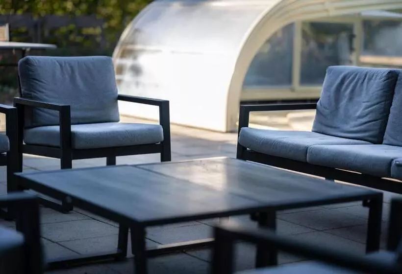 Hotelli Chateau De Ribourdin