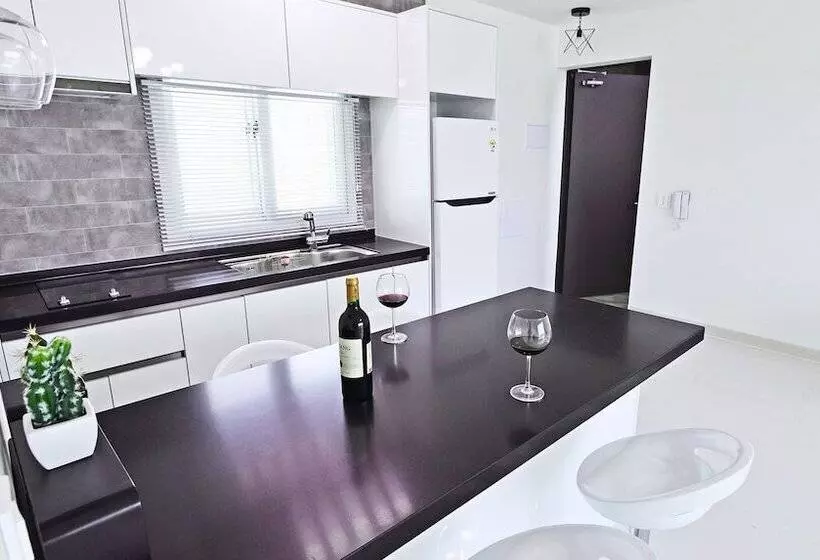 ホテル Glories Pension