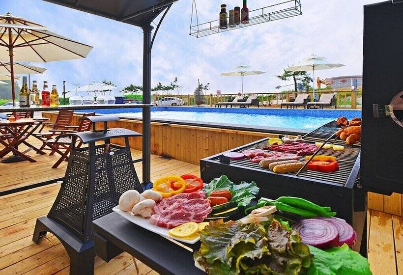 Hotel Glories Pension