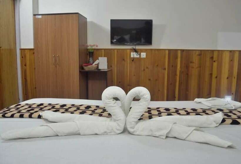 Hotel Green Leaf Resort