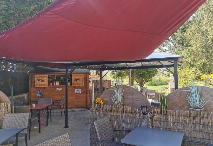 Отель La Table Des Bons Peres