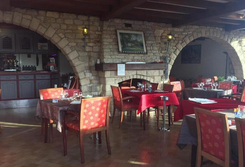 Отель La Table Des Bons Peres