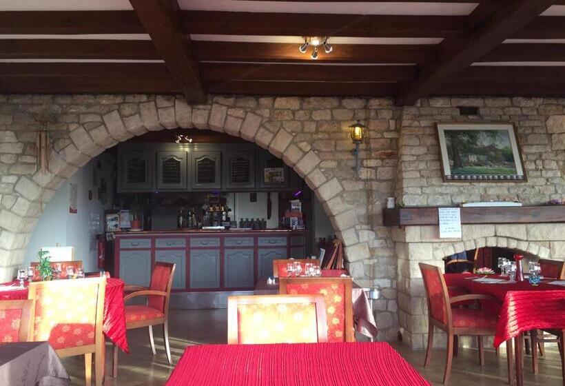 Отель La Table Des Bons Peres