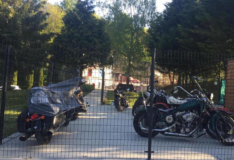 Отель La Table Des Bons Peres