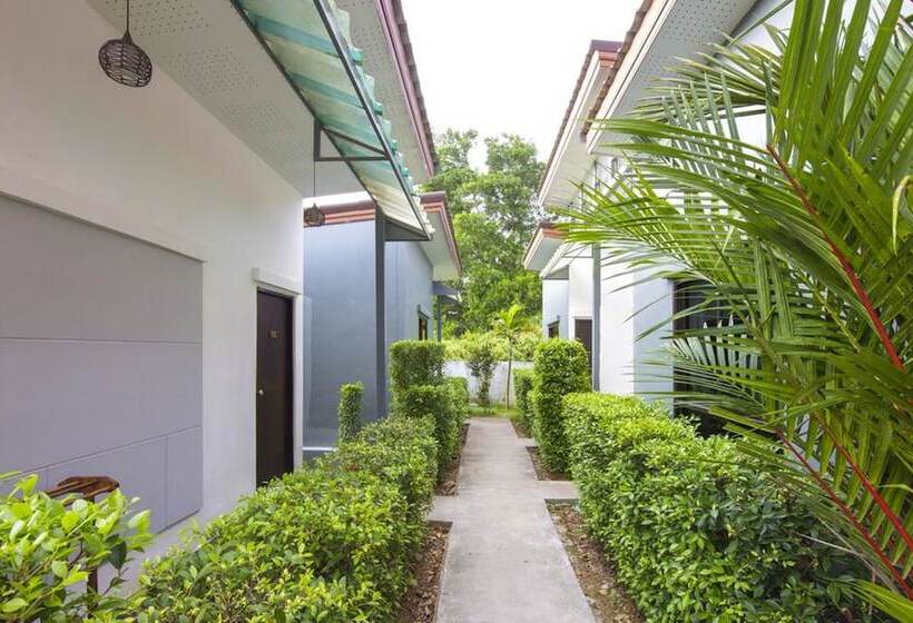 هتل Modern Resort At Naiyang