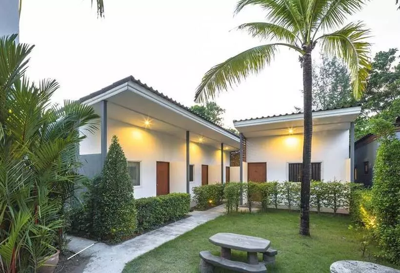 ホテル Modern Resort At Naiyang