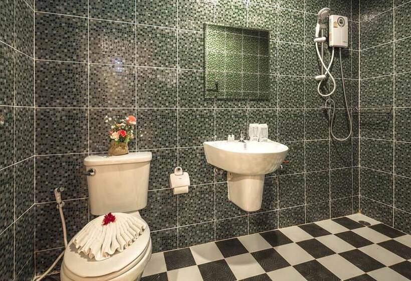 هتل Modern Resort At Naiyang