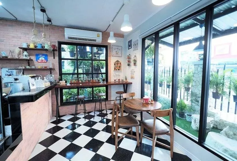 Hotelli Piccolo House