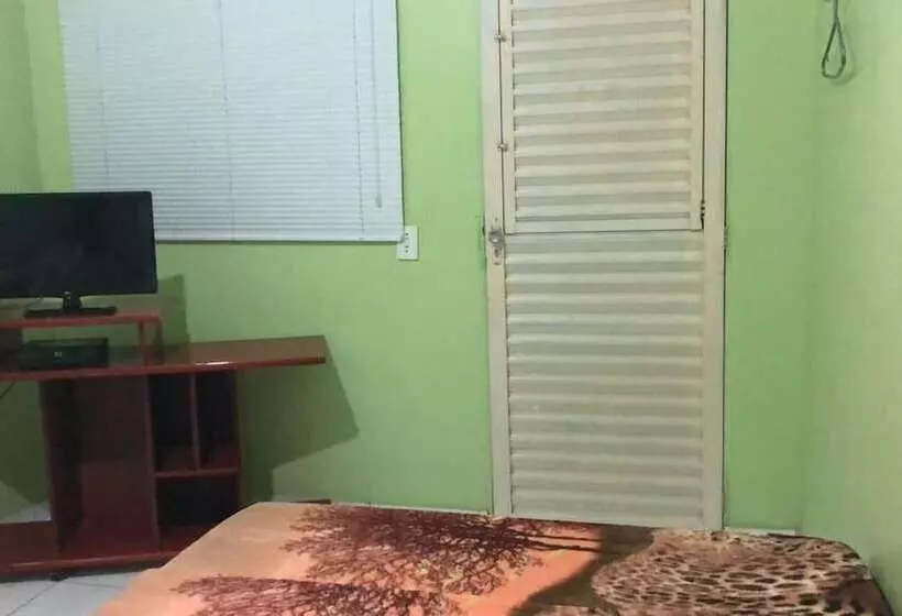 ホテル Pousada Isaac