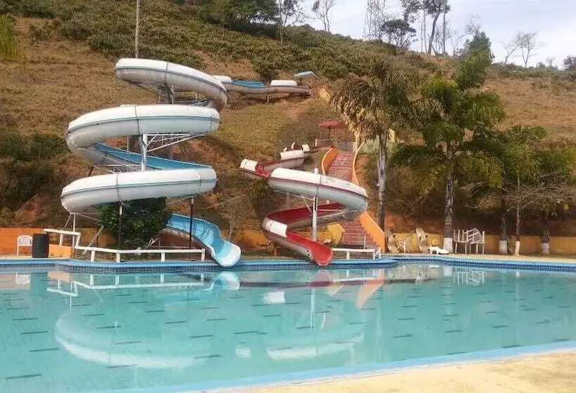 ホテル Pousada Old West