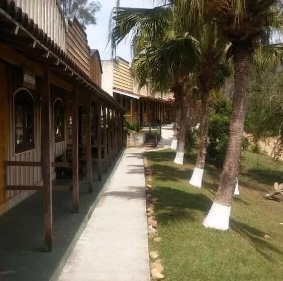 ホテル Pousada Old West