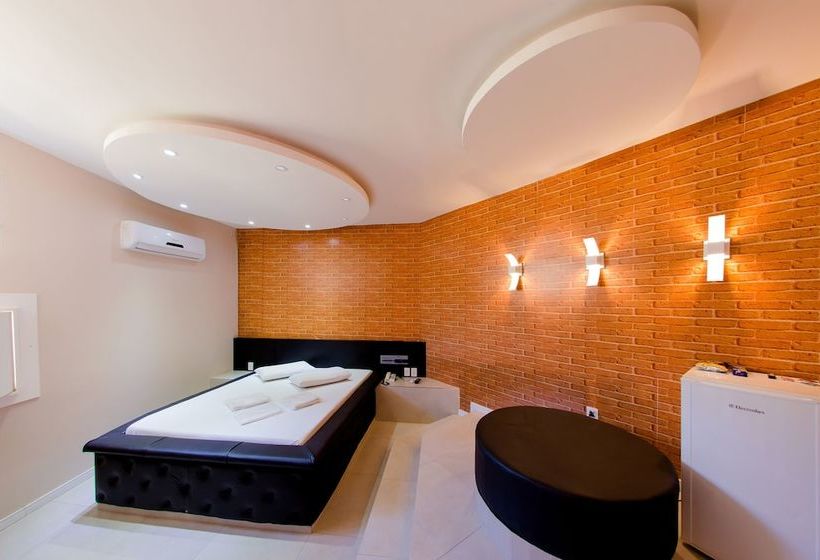 Motel Napoleon  Adults Only