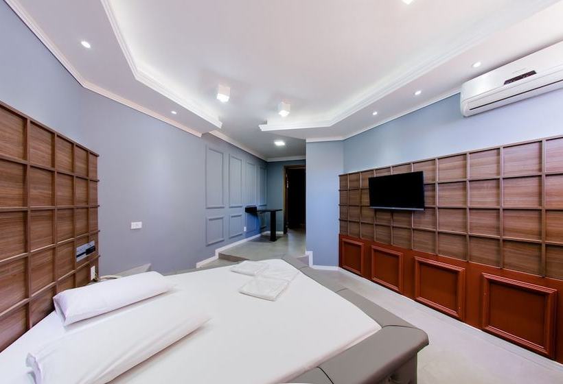 Motel Napoleon  Adults Only