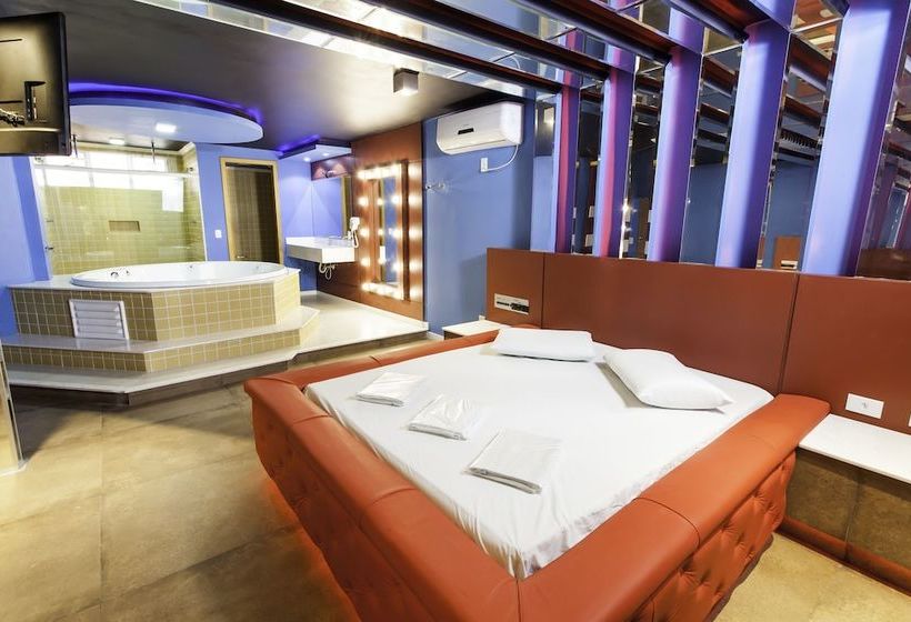 Motel Napoleon  Adults Only