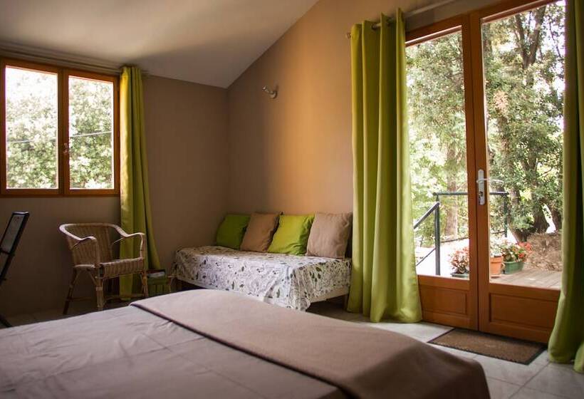 פנסיון Les Deux Chemins