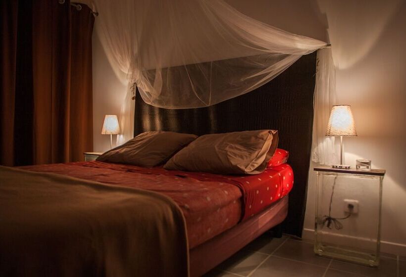 פנסיון Les Deux Chemins