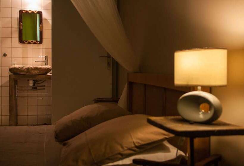 פנסיון Les Deux Chemins