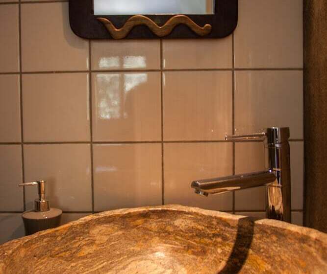 פנסיון Les Deux Chemins