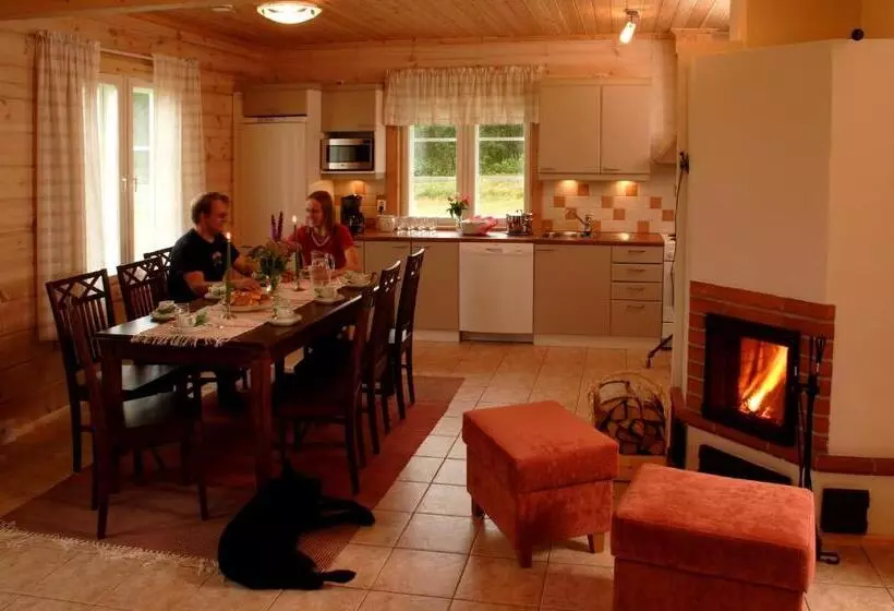 ペンション Hostel Lomakivi