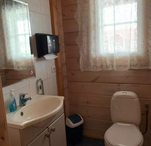 ペンション Hostel Lomakivi