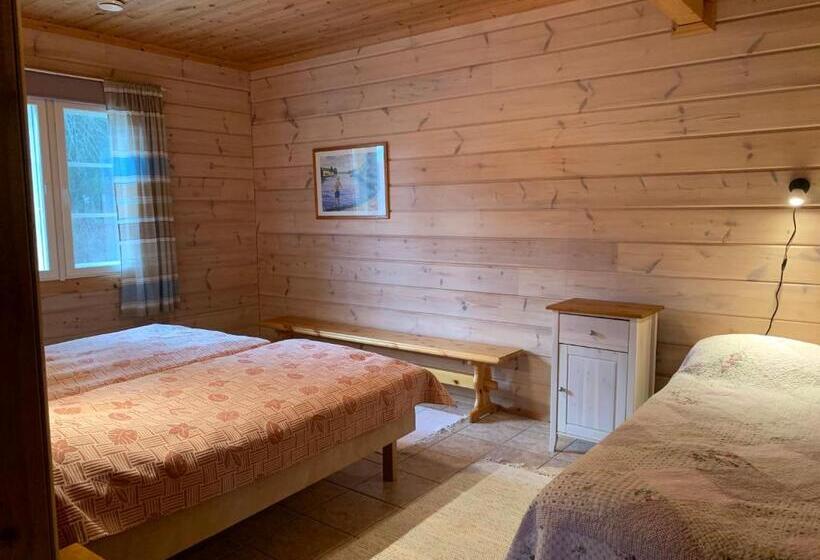 פנסיון Hostel Lomakivi