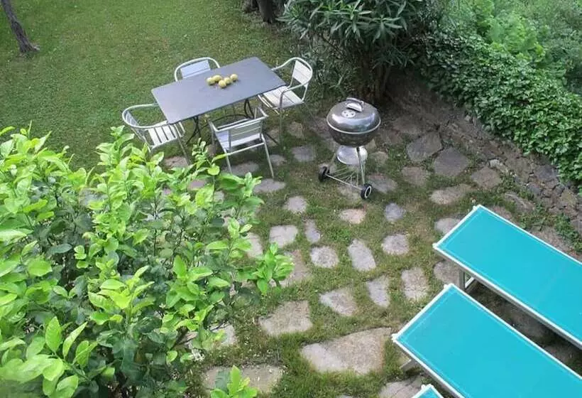 Residenssi Oliveto Medieval Setting