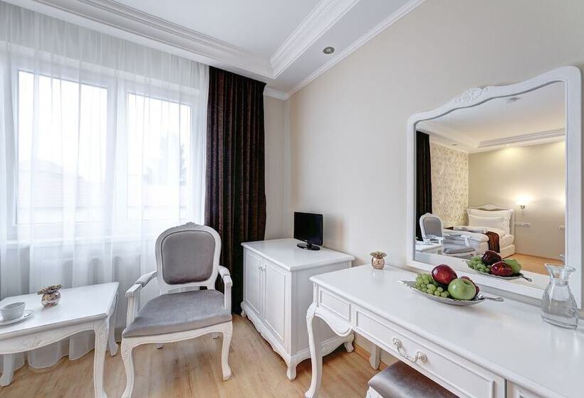 Boutique Hotel Diama