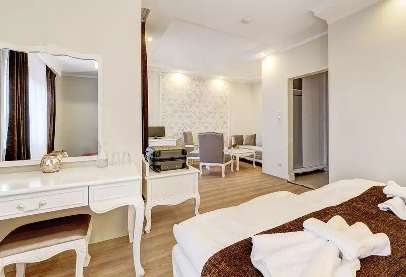 Boutique Hotel Diama