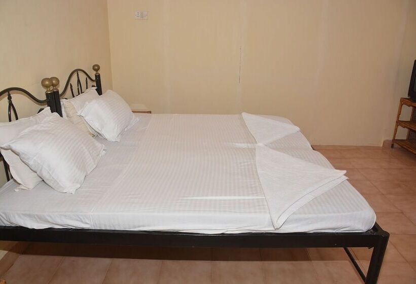 Holiday Beach Resort Mrkt By Splenor