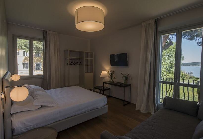 مسافرخانه Isola Polvese Resort