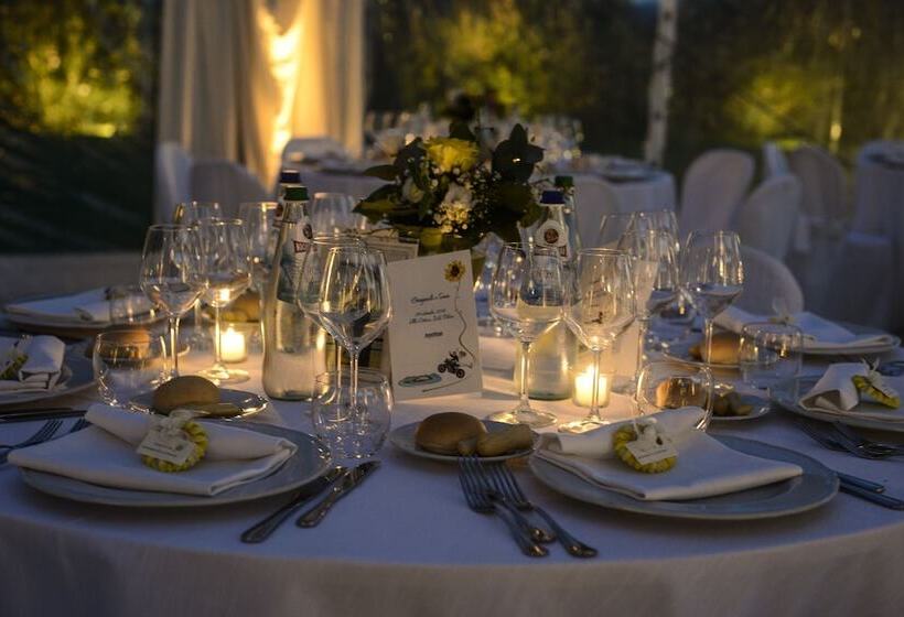 مسافرخانه Isola Polvese Resort