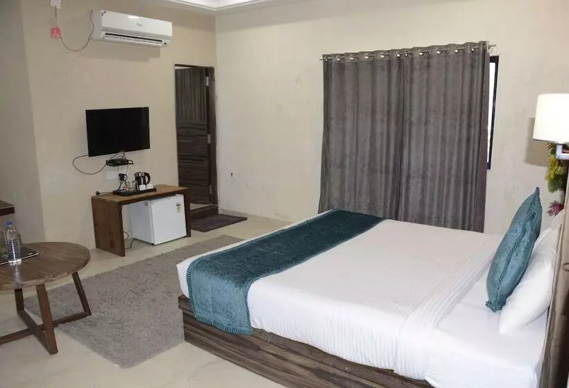 Hotelli Achal Resort