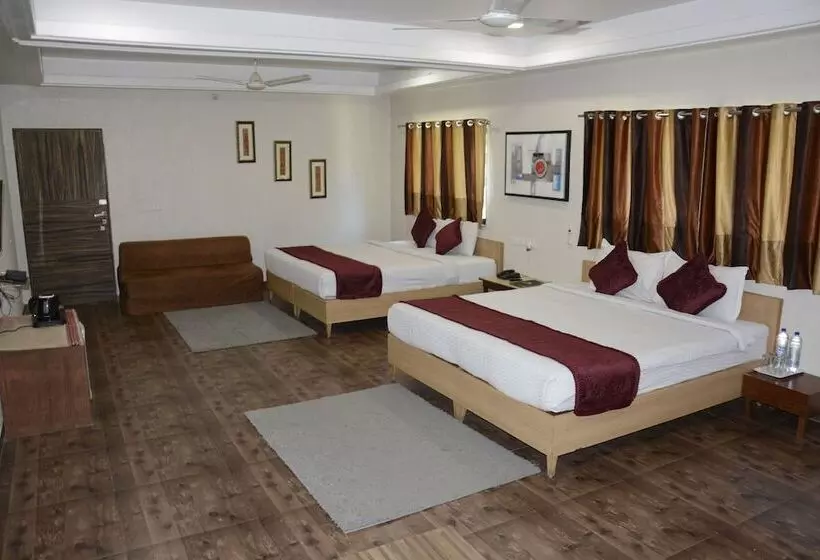 Hotelli Achal Resort