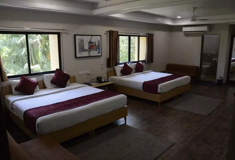 Hotelli Achal Resort