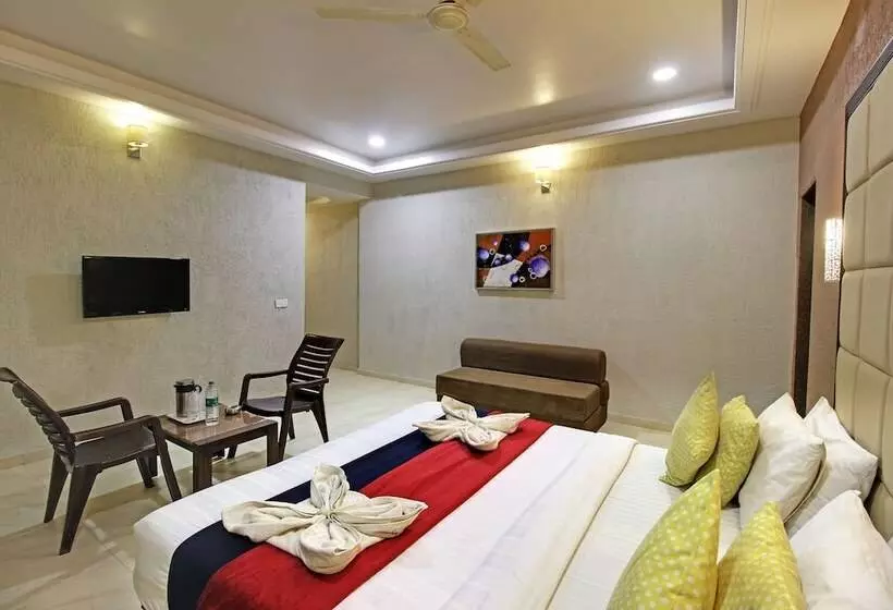 Hotelli Achal Resort