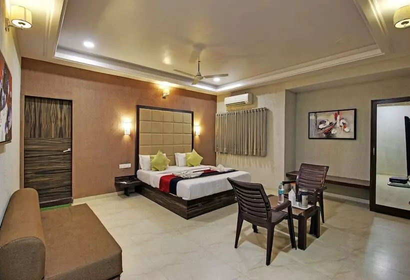 Hotelli Achal Resort