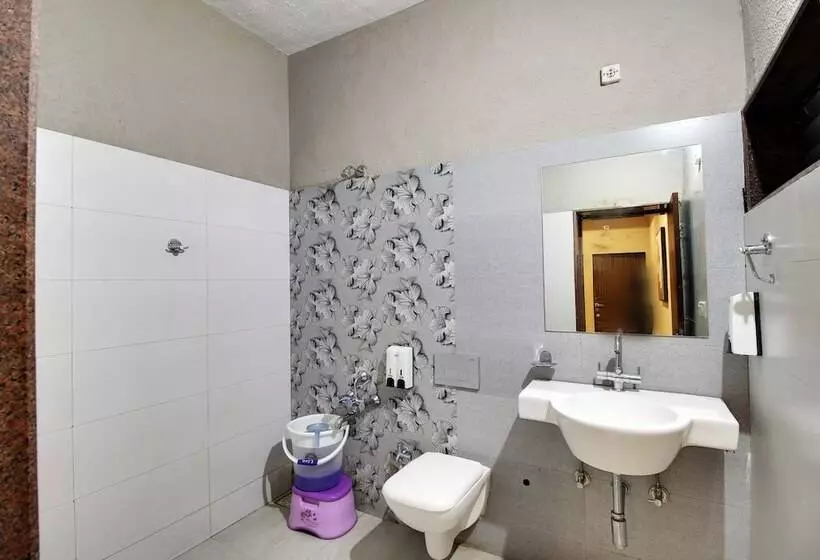 Hotelli Achal Resort