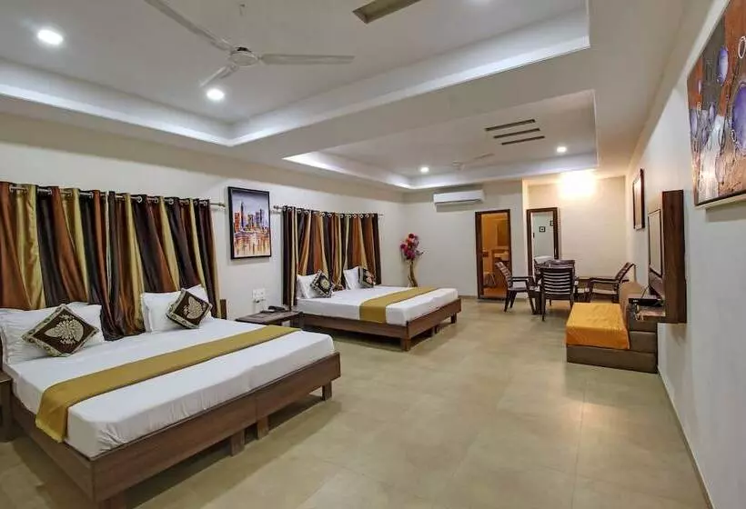 Hotelli Achal Resort