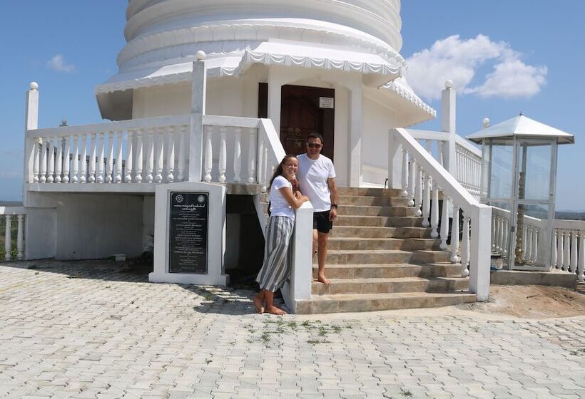 Hotel Dev's Campground